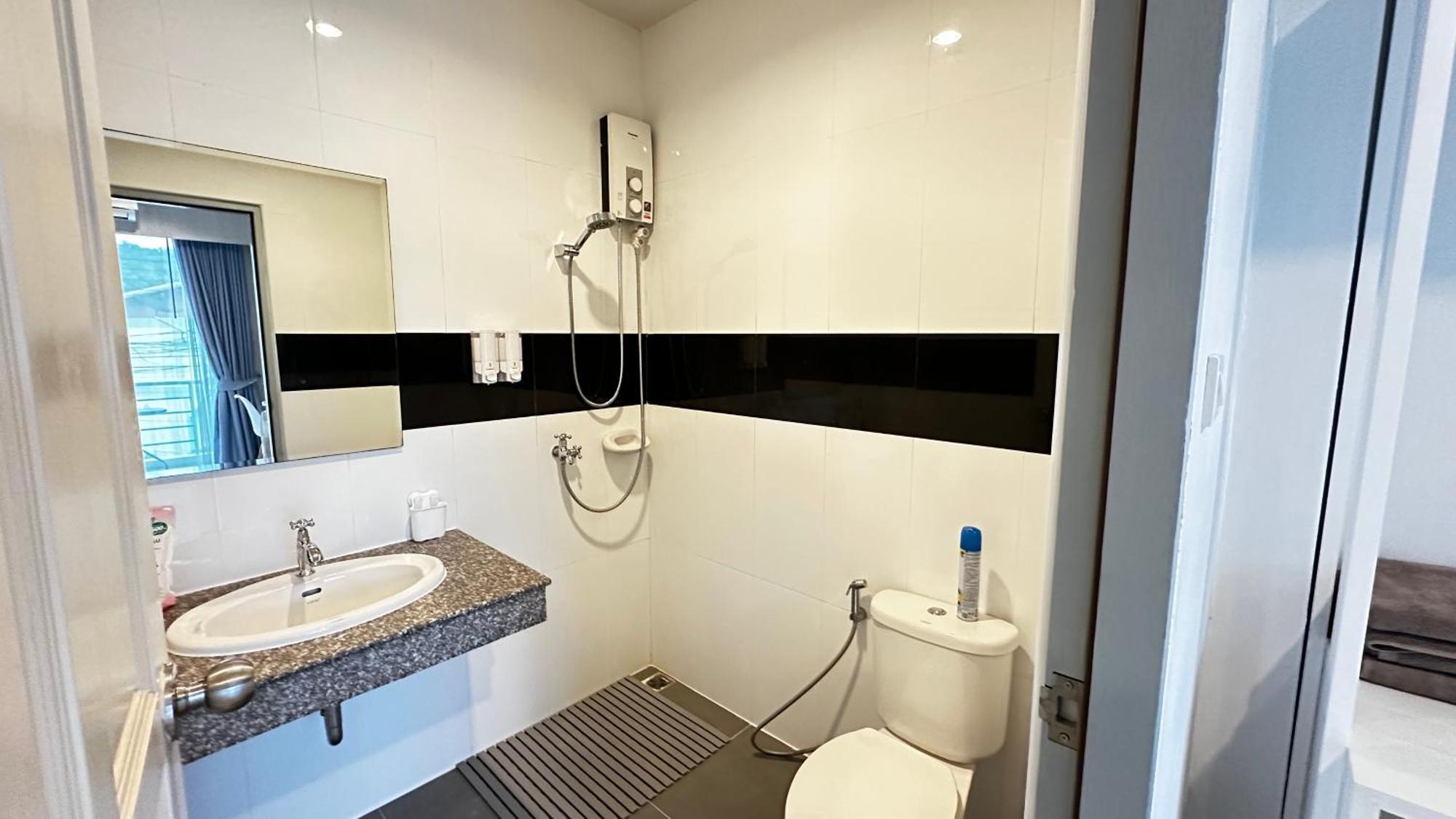 Auriflex House Bed & Breakfast Krabi Bagian luar foto